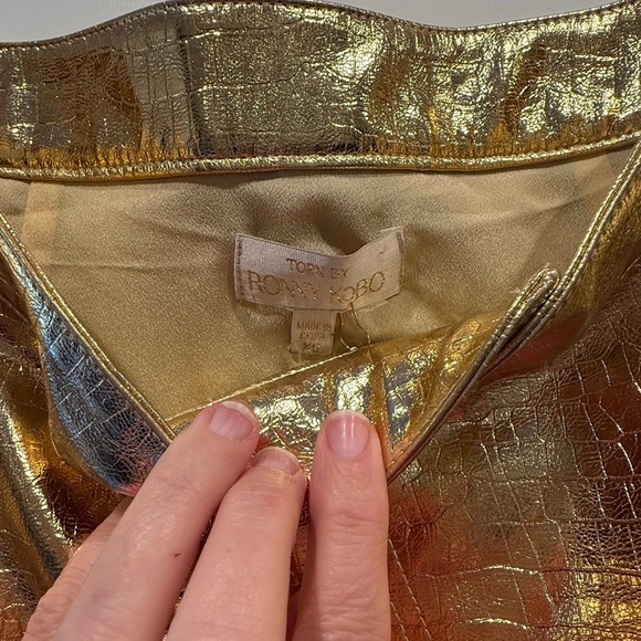 NWT Torn by Ronny Kobo Asymmetrical Faux Gold Leather Mini Skirt Size XS - Picture 7 of 10